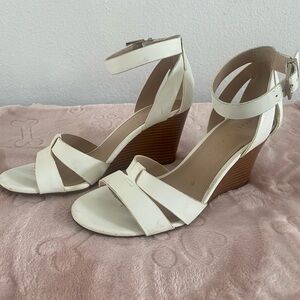 Kelly & Katie White Wedge Sandals